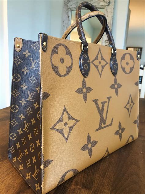 lv tote bag on the go size